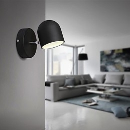 Applique da parete moderna e contemporanea con luce ambientale