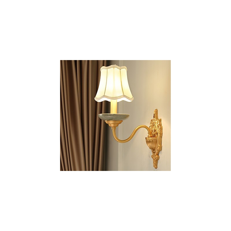 Applique da parete mini classica tradizionale in ottone con luce verso l'alto
