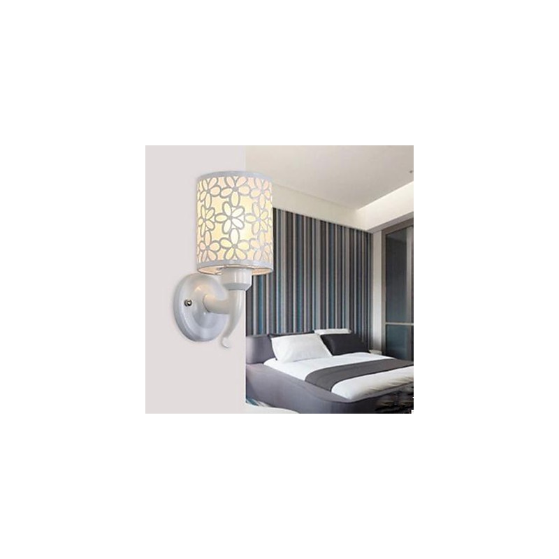 Applique da parete moderna e contemporanea con paralume in PVC E27 40W