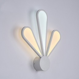 Applique da parete moderna in acrilico e metallo con LED integrato, 30 x 40 cm