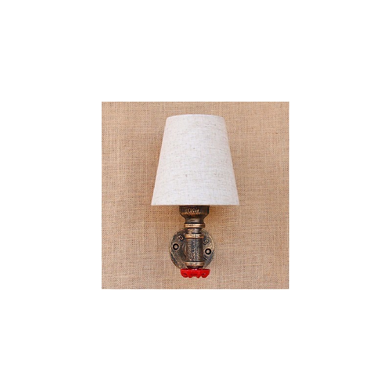 Applique da parete rustica in ottone con paralume in tessuto E27