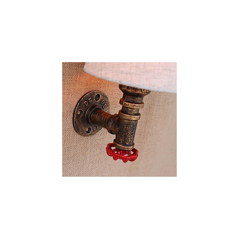 Applique da parete rustica in ottone con paralume in tessuto E27