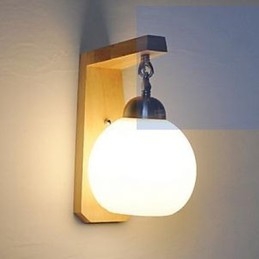 Applique da parete da comodino in legno e bambù con paralume in vetro