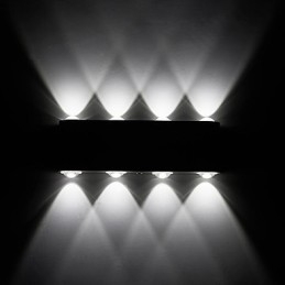 Applique da parete a filo moderna in alluminio con LED integrato