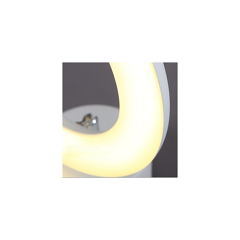 Applique da parete moderna e contemporanea dipinta con luce ambientale LED integrato