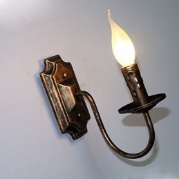 Applique da parete antica a forma di candela per corridoio e balcone