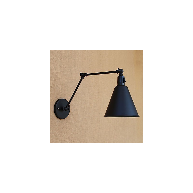 Applique da parete retrò country con braccio oscillante e finitura verniciata