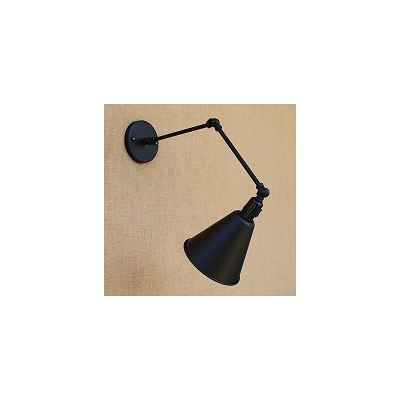 Applique da parete retrò country con braccio oscillante e finitura verniciata