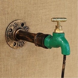 Applique da parete decorativa Edison retrò effetto tubo acqua bottiglia vino in ottone E27