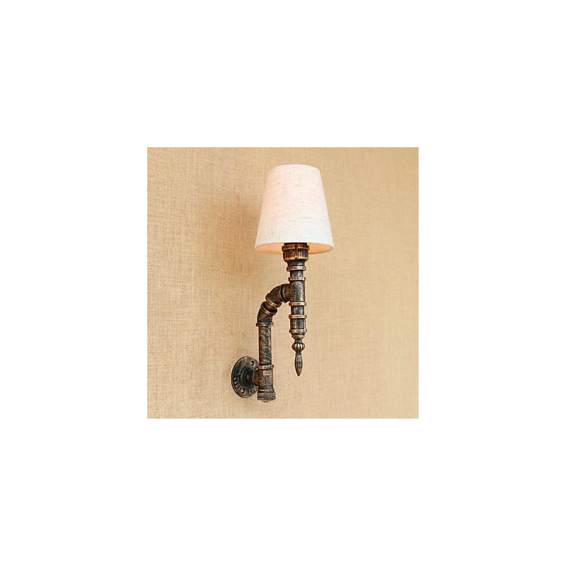 Applique da parete rustica in ottone anticato con lampadina E26/E27 inclusa