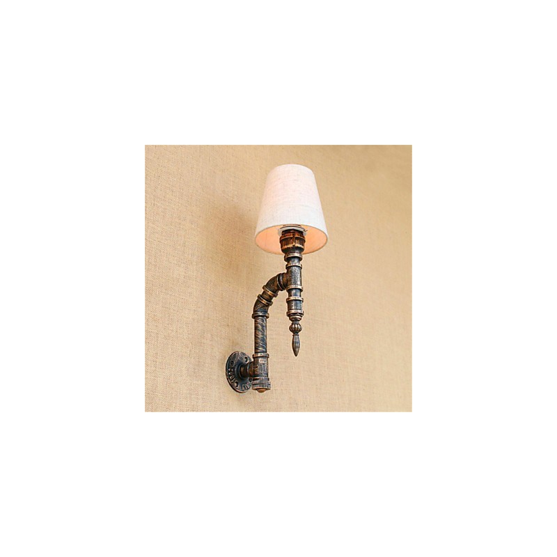 Applique da parete rustica in ottone anticato con lampadina E26/E27 inclusa