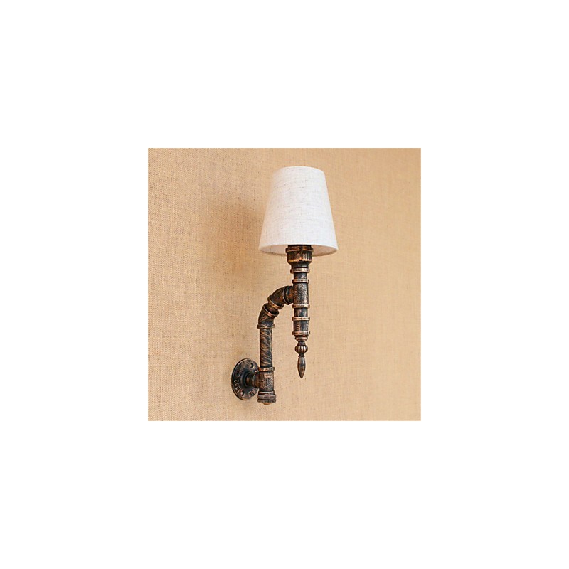 Applique da parete rustica in ottone anticato con lampadina E26/E27 inclusa