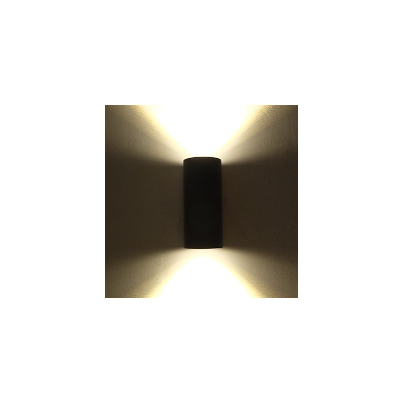 Applique da parete moderna contemporanea country finitura in ossido nero luce ambientale