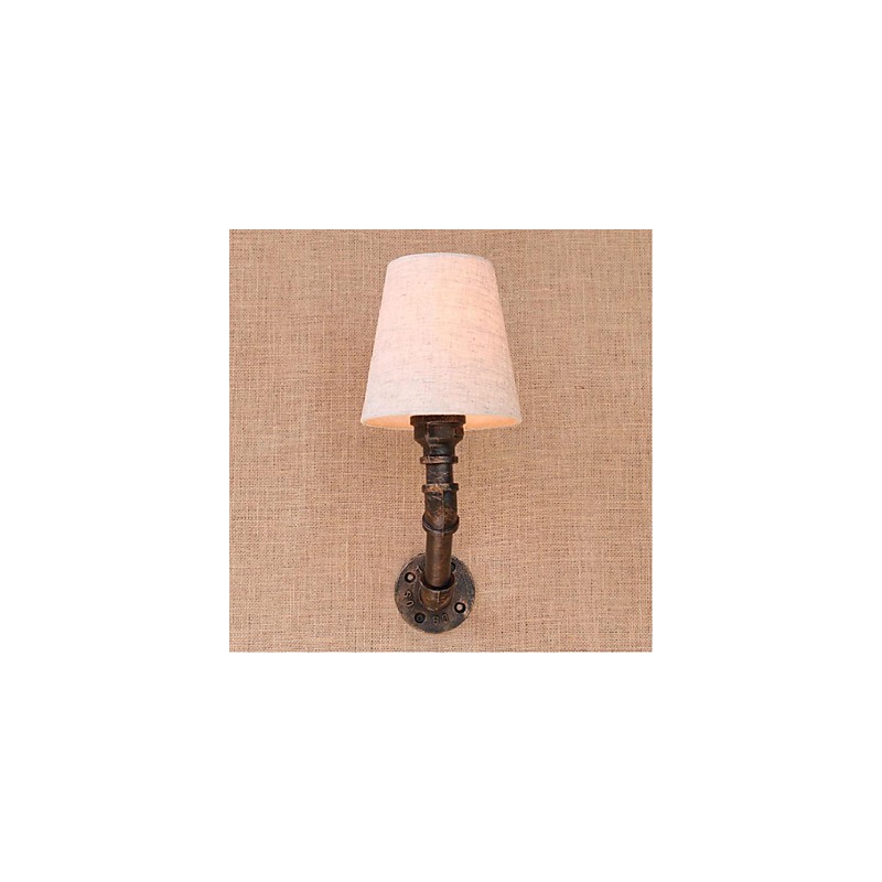 Applique da parete rustica in ottone con luce ambientale