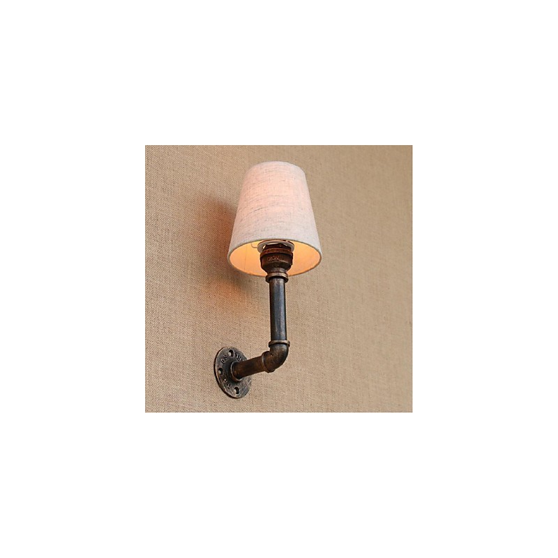 Applique da parete rustica in ottone con lampadina E27 inclusa