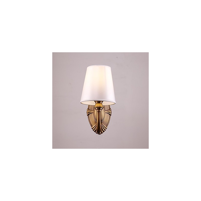 Applique da parete classica elettroplaccata con protezione occhi, luce verso il basso, E14