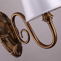 Applique da parete classica elettroplaccata con protezione occhi, luce verso il basso, E14