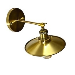 Applique da parete rustica classica in ottone con luce verso il basso