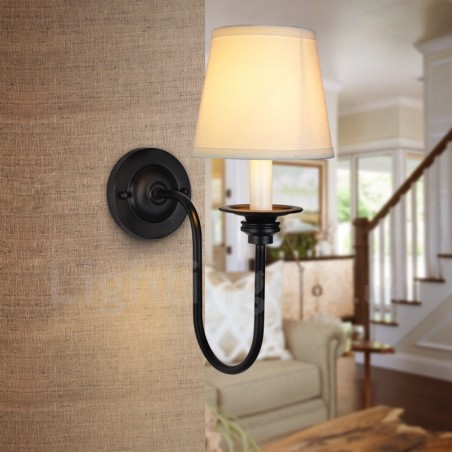 Applique da parete da interno classica tradizionale luce singola LED integrato E14 15×31 mm