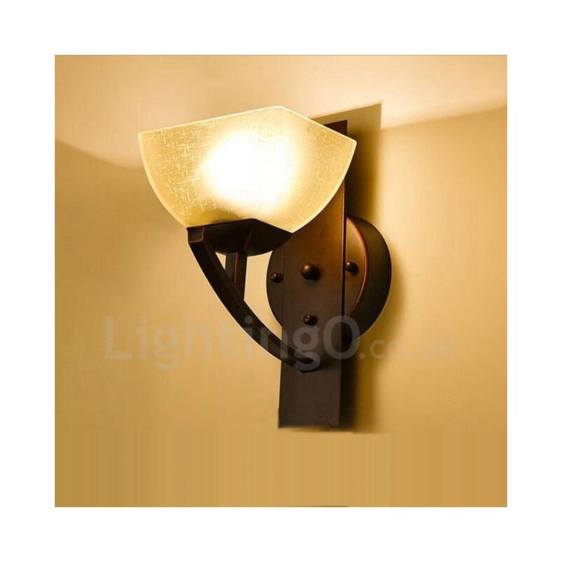 Applique da parete classica per interni a luce singola 18 x 26 cm LED integrato E27