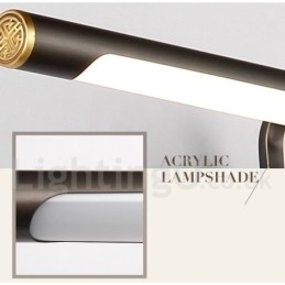 Applique da bagno per specchio in ottone con paralume in acrilico LED integrato