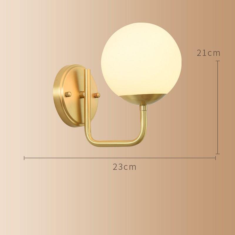 Modern Molecules applique da parete 1 luce con paralume sferico in vetro, attacco E14, ottone