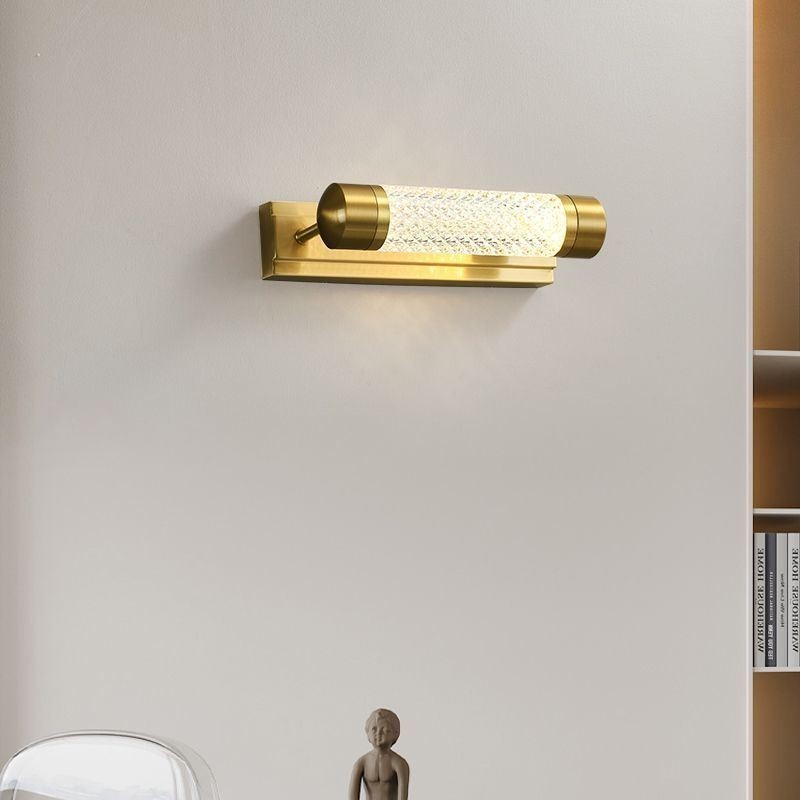 Applique da parete in ottone con cilindro in acrilico e luce frontale a specchio