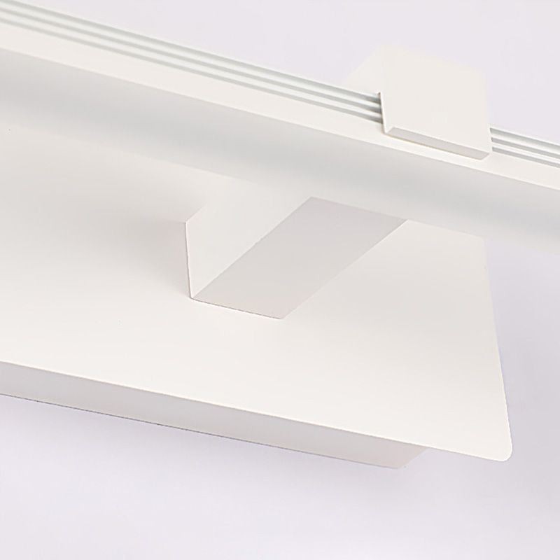 Applique da parete LED con specchio frontale e diffusore in acrilico per bagno