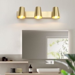 Applique da parete nordica in ottone con faretto frontale a specchio