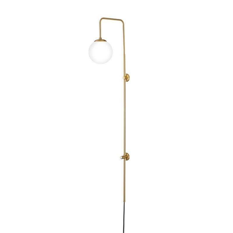 Applique da parete moderna a globo in vetro con finitura oro spazzolato