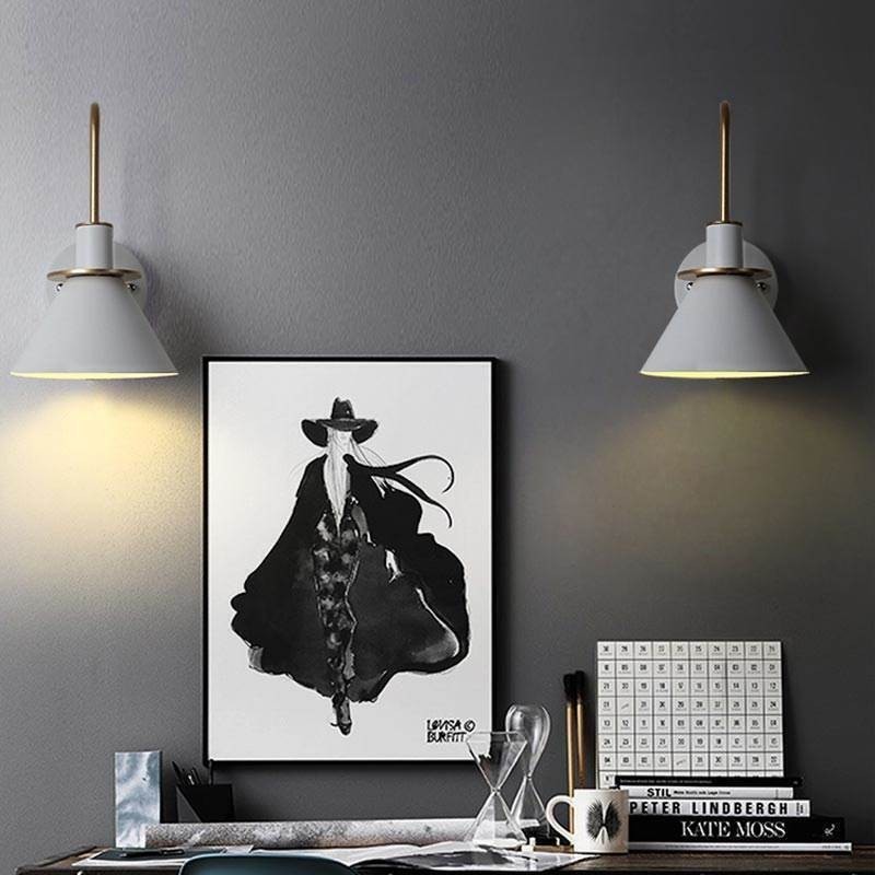Applique da parete nordica Makron con specchio, lampada frontale creativa