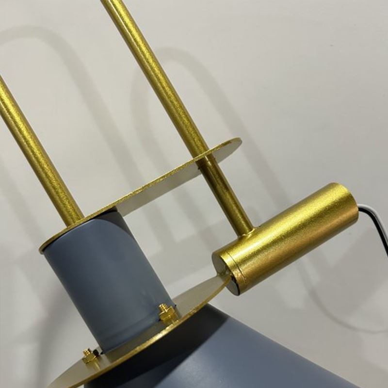 Applique da parete nordica Makron con specchio, lampada frontale creativa