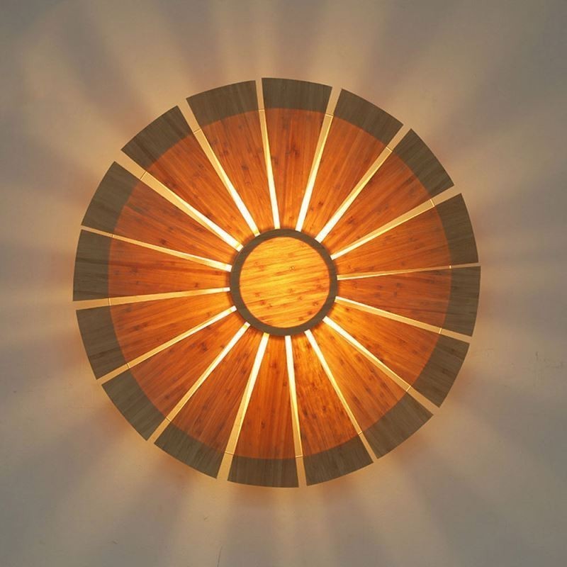 Applique da parete rotonda in bambù con fiori, tessuta a mano