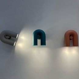 Applique da parete minimalista a U con paralume girevole 90°