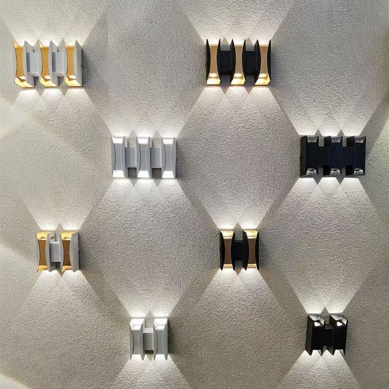 Applique da parete LED moderna impermeabile in alluminio a montaggio superficiale per giardino e portico