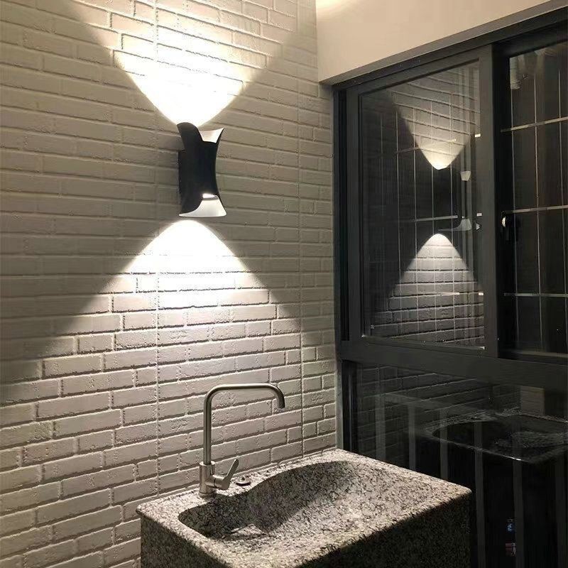 Applique da parete LED moderna impermeabile per cortile, balcone e corridoio