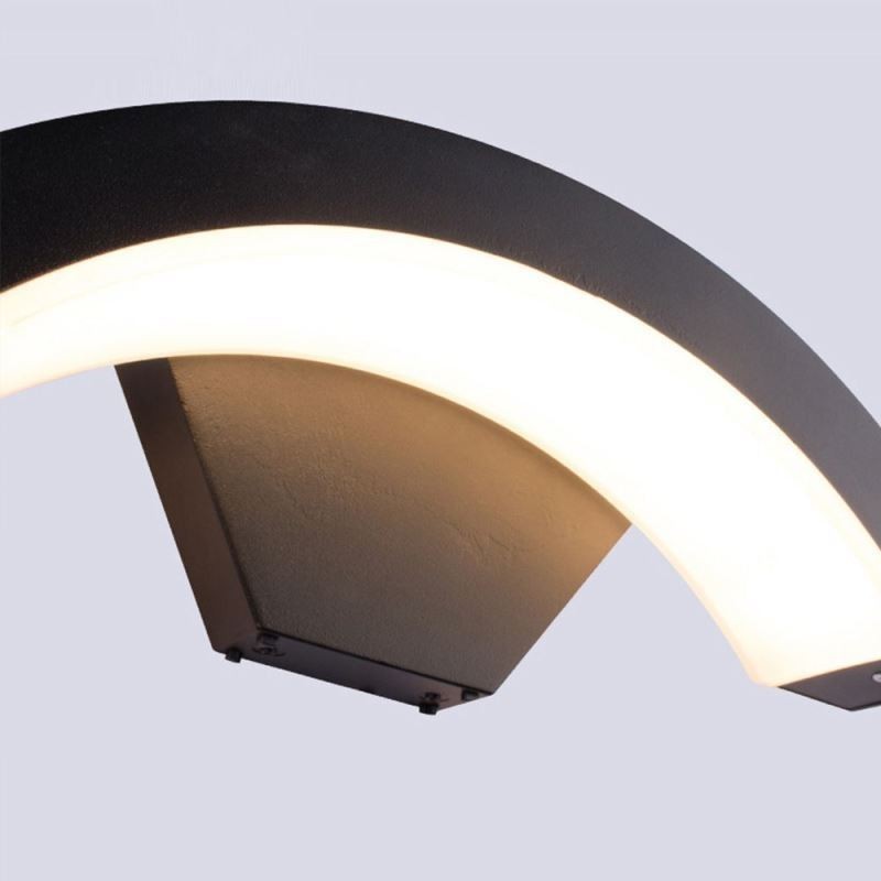 Applique da parete LED a mezzaluna impermeabile in alluminio per giardino