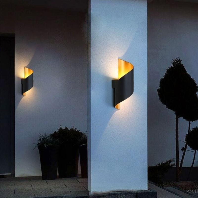 Applique da parete in alluminio impermeabile per cortile e portico