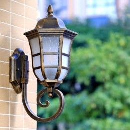 Applique da parete da esterno retrò europea, 1 luce, vetro smerigliato, IP23