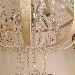 Lampadario a sospensione creativo in ferro e cristallo, stile postmoderno, colore pelle di lusso