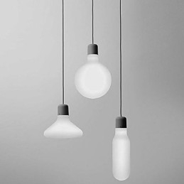 Lampada a sospensione moderna in metallo e vetro