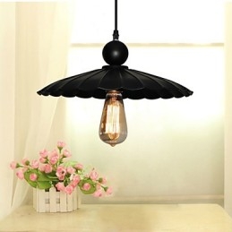 Lampada a sospensione vintage nera in metallo con catena regolabile