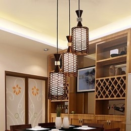 Lampada a sospensione Droplight in canna intrecciata a mano