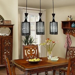 Lampada a sospensione Droplight in canna intrecciata a mano