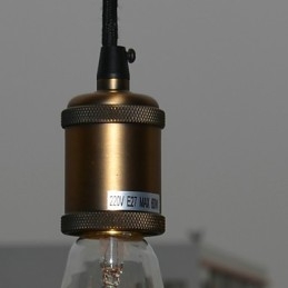 Lampada a sospensione in metallo stile country con finitura pitturata