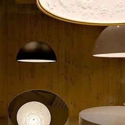 Lampada a sospensione mini a ciotola moderna e contemporanea in metallo nero