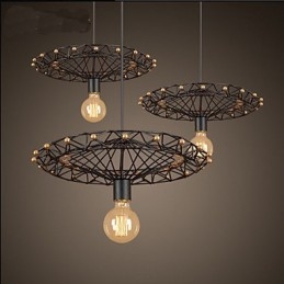 Lampadario a sospensione industriale country americano in ferro nero